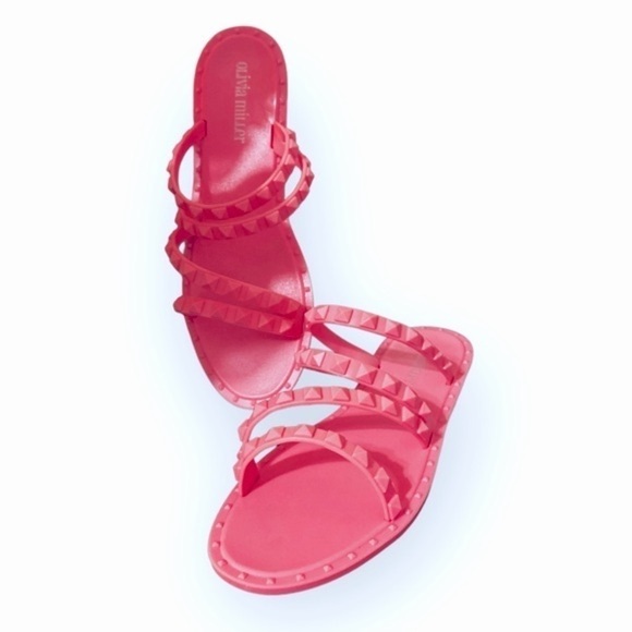 Olivia Miller Flat Studded Hot Pink Sandal Size 7 Rubber 1/2” Heel Height - Picture 3 of 8
